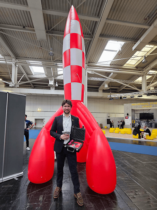 Conveyor System UG überzeugt auf Hannover Messe 2023 mit VAKUA System und Bestellung über VAKUA.Shop